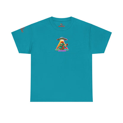 Camiseta gráfica con diseño de cíclope comiendo helado y extraterrestres