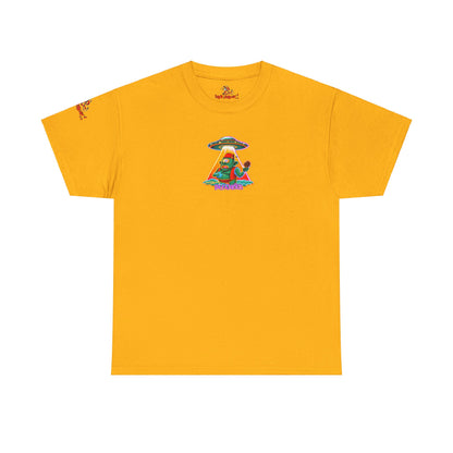 Camiseta gráfica con diseño de cíclope comiendo helado y extraterrestres
