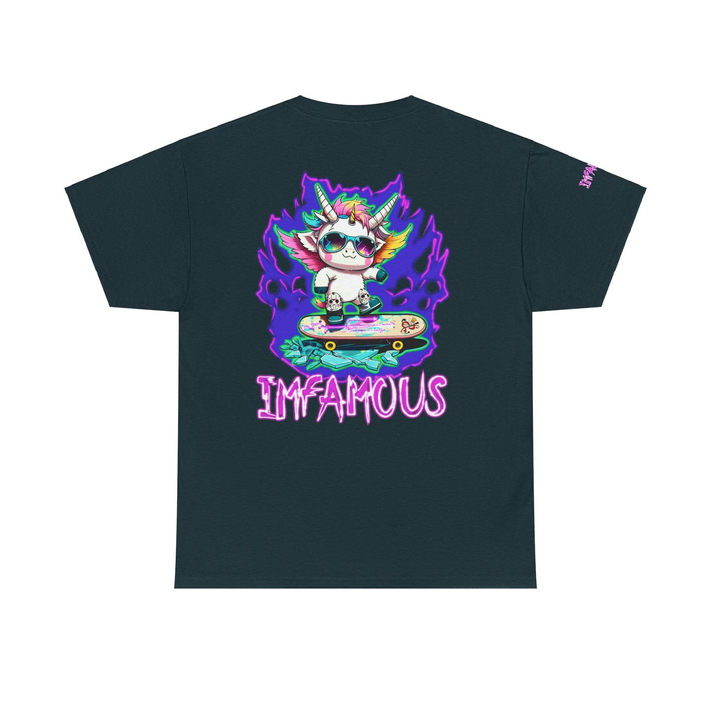 Camiseta gráfica premium: Imfamous Unicorn Breaking The Glass Design #2 (Diseño n.° 2 del famoso unicornio rompiendo el cristal)
